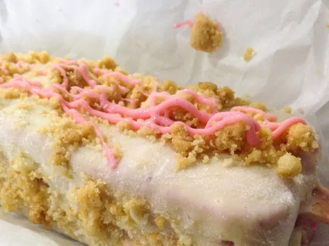 "Sixty Impressive DIY Ideas Using Paper Plates"