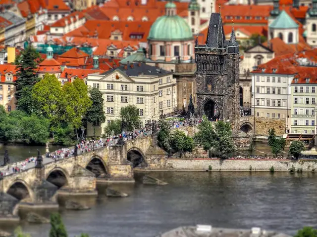 Promotional Video Released by Wuhan to Entice Tourist Revival