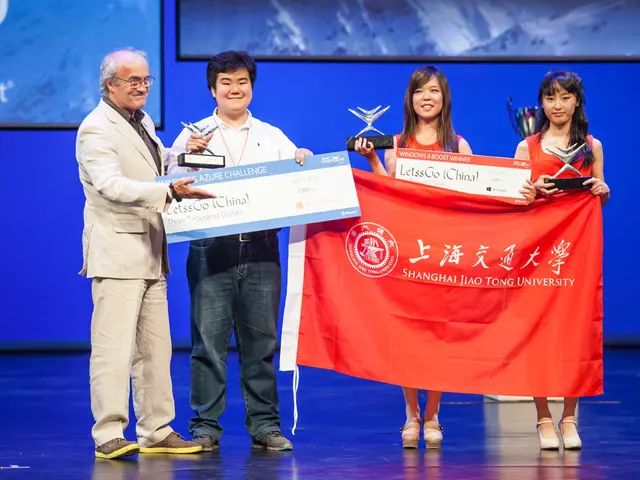 Unique Methods to Honour Accomplishments Utilizing Crystal Trophies