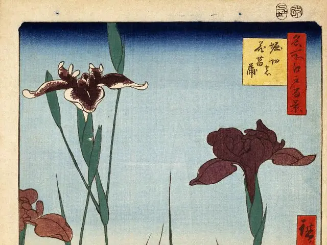 Documenting Seasonal Cycles through Nature Journaling: Embracing Nature's Regular Patterns